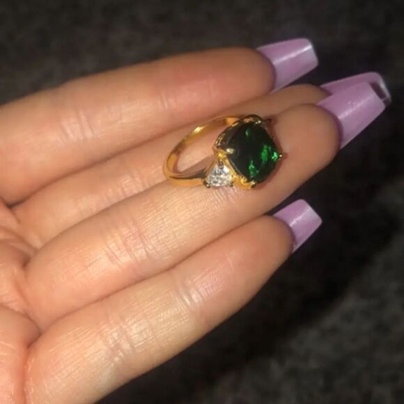 14k golden emrald green engagement ring sz 8 - Picture 7 of 10